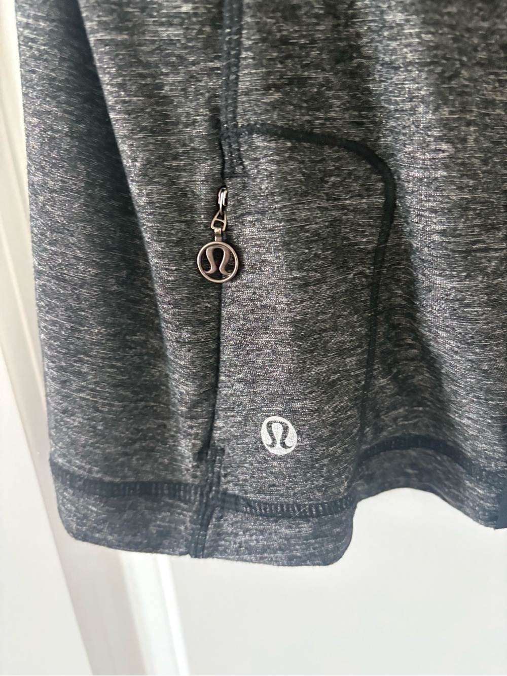lululemon Vintage Run Free Tank Heathered Black Racerback Tank 10 - Picture 7 of 9